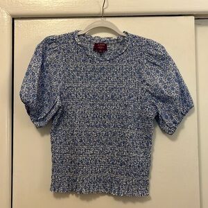 Blue floral puff sleeve top